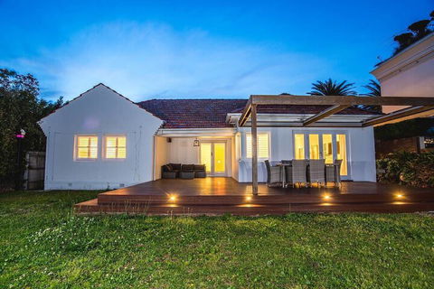 Ultimate Sandringham Beach Front Luxury House - Accommodation Burleigh 1
