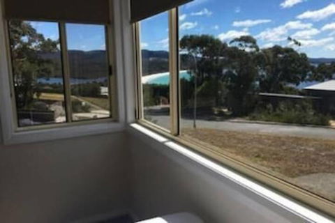 Angasi Apartment On Highcrest - Accommodation Burleigh 3