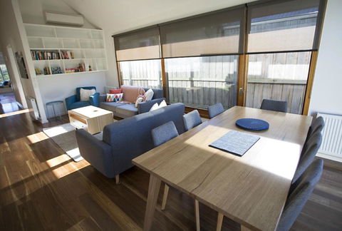 GALWAY COTTAGE - Accommodation Burleigh 6