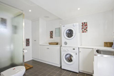 Clissold By Collers MOLLYMOOK - Accommodation Burleigh 1
