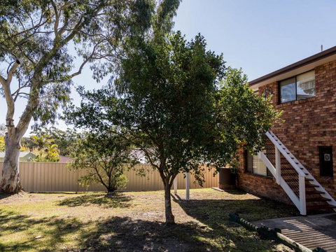 NARRAWALLEE RETREAT - Accommodation Burleigh 1