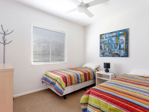 Fantastic Position Pet Friendly - Accommodation Burleigh 2