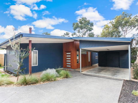 ANGLE By THE SEA Anglesea - Accommodation Burleigh 4