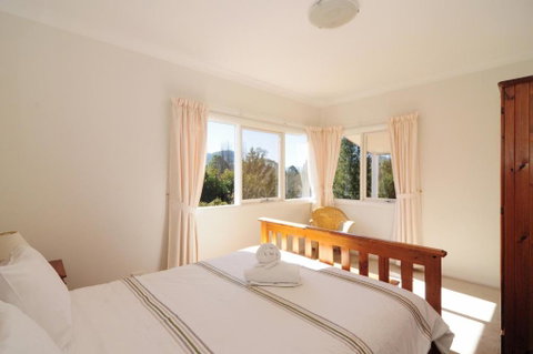 Bimbadeen Comfortable Country Styled House! - Accommodation Burleigh 4