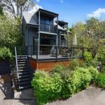 Cloudsong Chalet 1 Close To The Village Centre! - Accommodation Burleigh 0