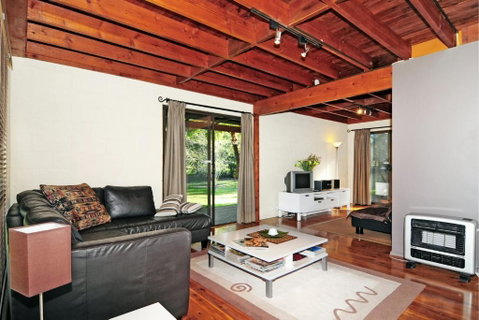 Sweet Gum Bend Delightful 2 Bedroom Cottage! - Accommodation Burleigh 6