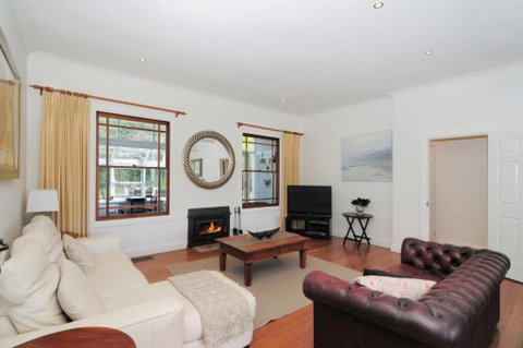 Rivermist Luxury 6 Bedrooms & 6 Bathrooms! - Accommodation Burleigh 5