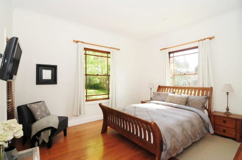Rivermist Luxury 6 Bedrooms & 6 Bathrooms! - Accommodation Burleigh 6