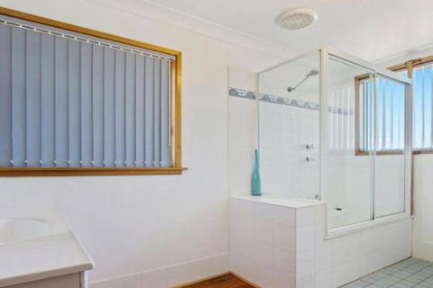 Amazing Aspects Perched Above Tilbury Cove - Accommodation Burleigh 5