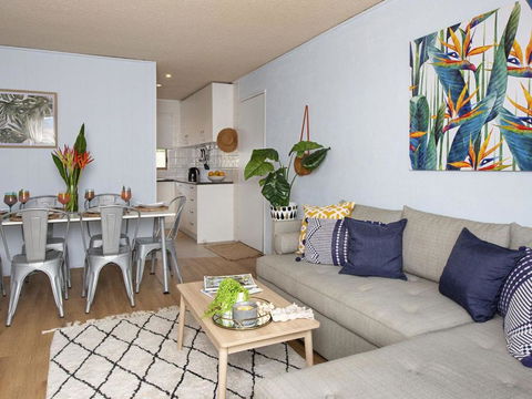 Armstrong Ridge Affordable Beach Oasis - Accommodation Burleigh 2