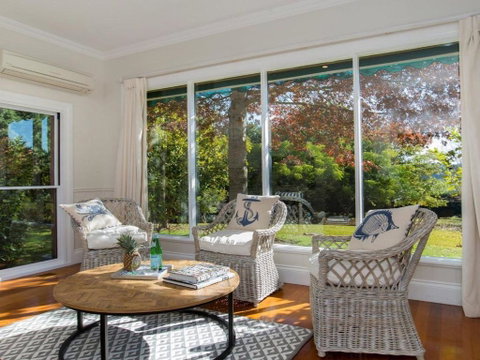 Sutton Downs Renovated Country Home On 100 Acres - Accommodation Burleigh 6