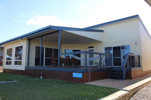 Waterfront On Osprey - Accommodation Burleigh 3