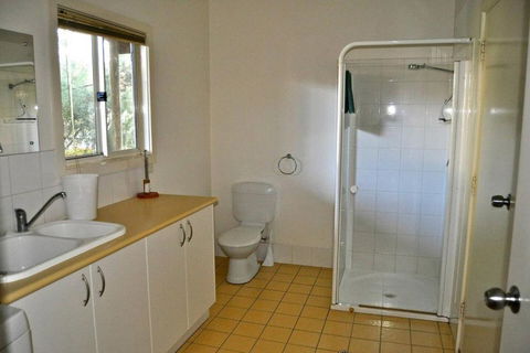 Sheoak Holiday Home - Accommodation Burleigh 2