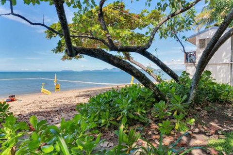 WINDFALL In PALM COVE - Accommodation Burleigh 6
