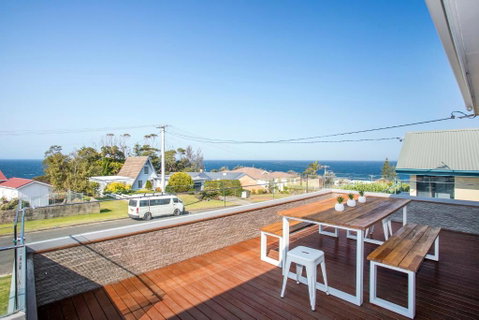 Coastal Horizons - Accommodation Burleigh 4
