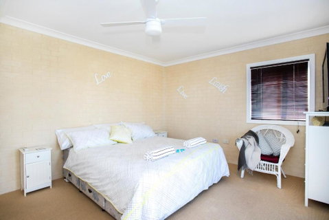 Coastal Horizons - Accommodation Burleigh 5