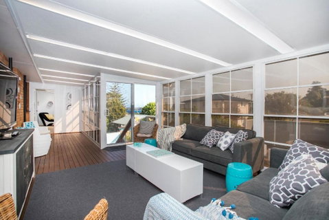 Coastal Horizons - Accommodation Burleigh 1