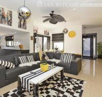 Marilyns Place Private  Spacious  Central - Accommodation Burleigh