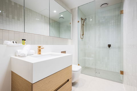 Arise Collins House - Accommodation Burleigh 5
