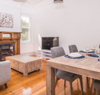 Beautiful Pre-loved Ashfield 4 Bedroom Home - Accommodation Burleigh