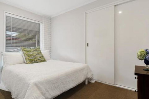 Mediterranean Serenity - Accommodation Burleigh 5