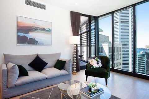 CITY HIGH Hosted By: LAbode Accommodation - Accommodation Burleigh 5