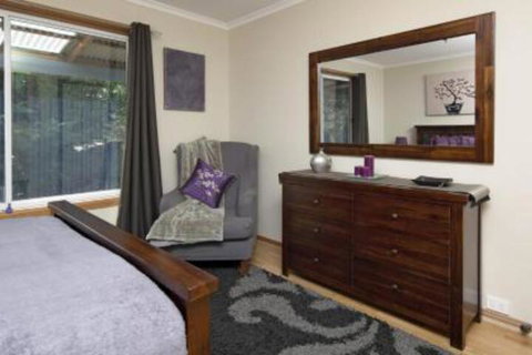 Acacia Ridge - Accommodation Burleigh 5