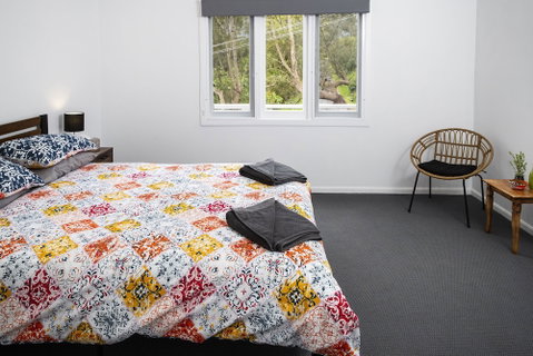 Warburton Digs - Accommodation Burleigh 5