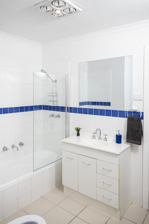 Warburton Digs - Accommodation Burleigh 6