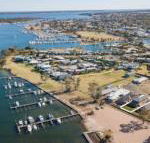 Captains Hideaway Jetty Berth  Pet Friendly - Accommodation Burleigh
