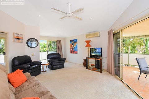 Fabulous Pet Friendly Family Home - 3 Carribean Court - Accommodation Burleigh 3
