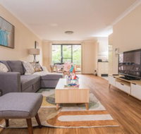 True Comfort 3bed2bath APT Near Ashfield Station - Accommodation Burleigh