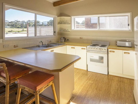 Boomer Crescent 5 Kioloa - Accommodation Burleigh 1