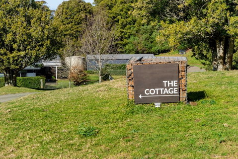 Lilyview Cottage - Robertson - Accommodation Burleigh 3