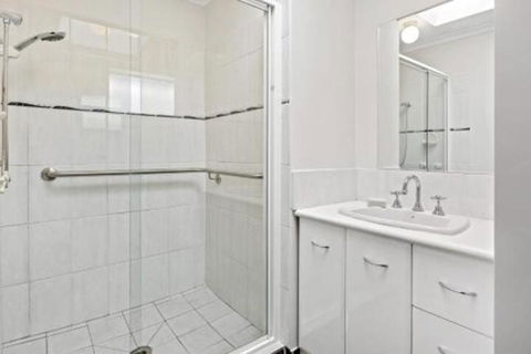 YIN YANG MOUNT ELIZA - Accommodation Burleigh 4