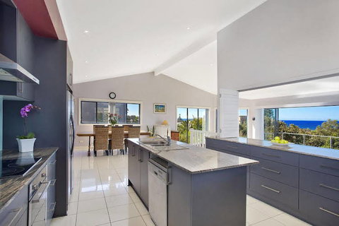 Ocean Panorama - Accommodation Burleigh 6