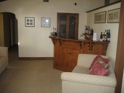 Correa Corner Bed & Breakfast - Accommodation Burleigh 1
