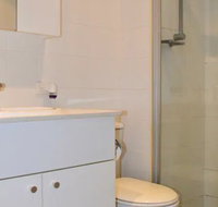 Tranquil 1 Bedroom Apartment With Sunny Courtyard - Accommodation Burleigh