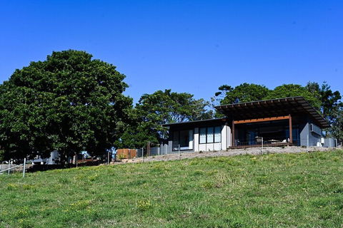 Your Luxury Escape - Carinya Cottage 2 - Accommodation Burleigh 3