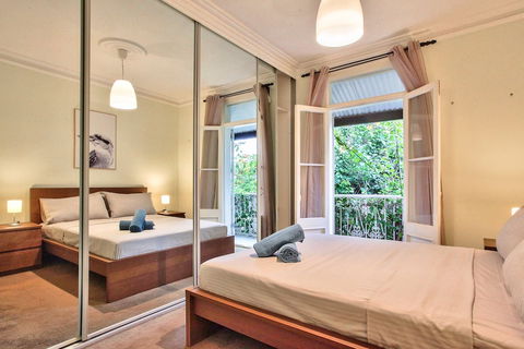 Apartment Hyde Park - Clifton - Accommodation Burleigh 1