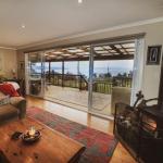 Beach House Aisling - Accommodation Burleigh 0