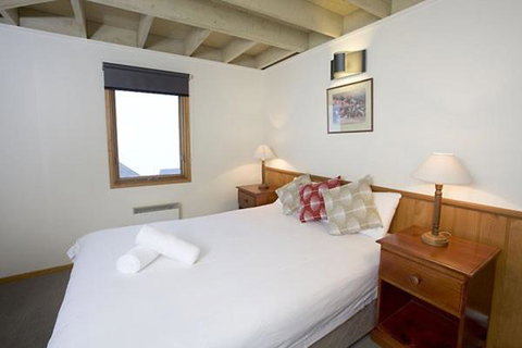 Eagles Nest - Accommodation Burleigh 6