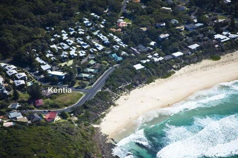 KENTIA - Accommodation Burleigh 0