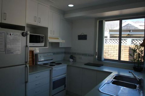 KENTIA - Accommodation Burleigh 4