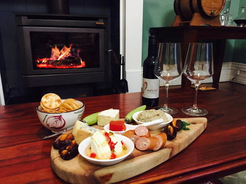 Amberesque B & B - Accommodation Burleigh 2