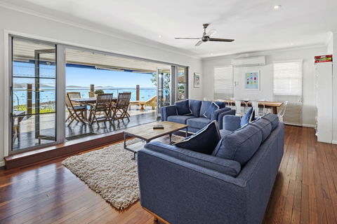 A Point Of View Airlie Beach - Accommodation Burleigh 6