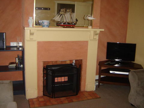 Albany Historic Cottage - Accommodation Burleigh 1