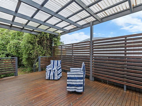 GUILDFORD COTTAGE - Accommodation Burleigh 3