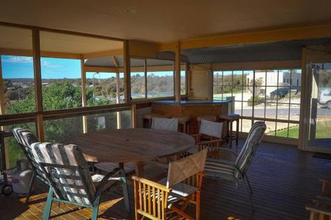 Baywatch - Accommodation Burleigh 6