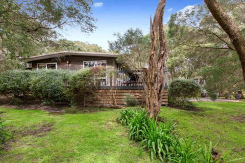 AMONGST THE TI TREES RYE - Accommodation Burleigh 7